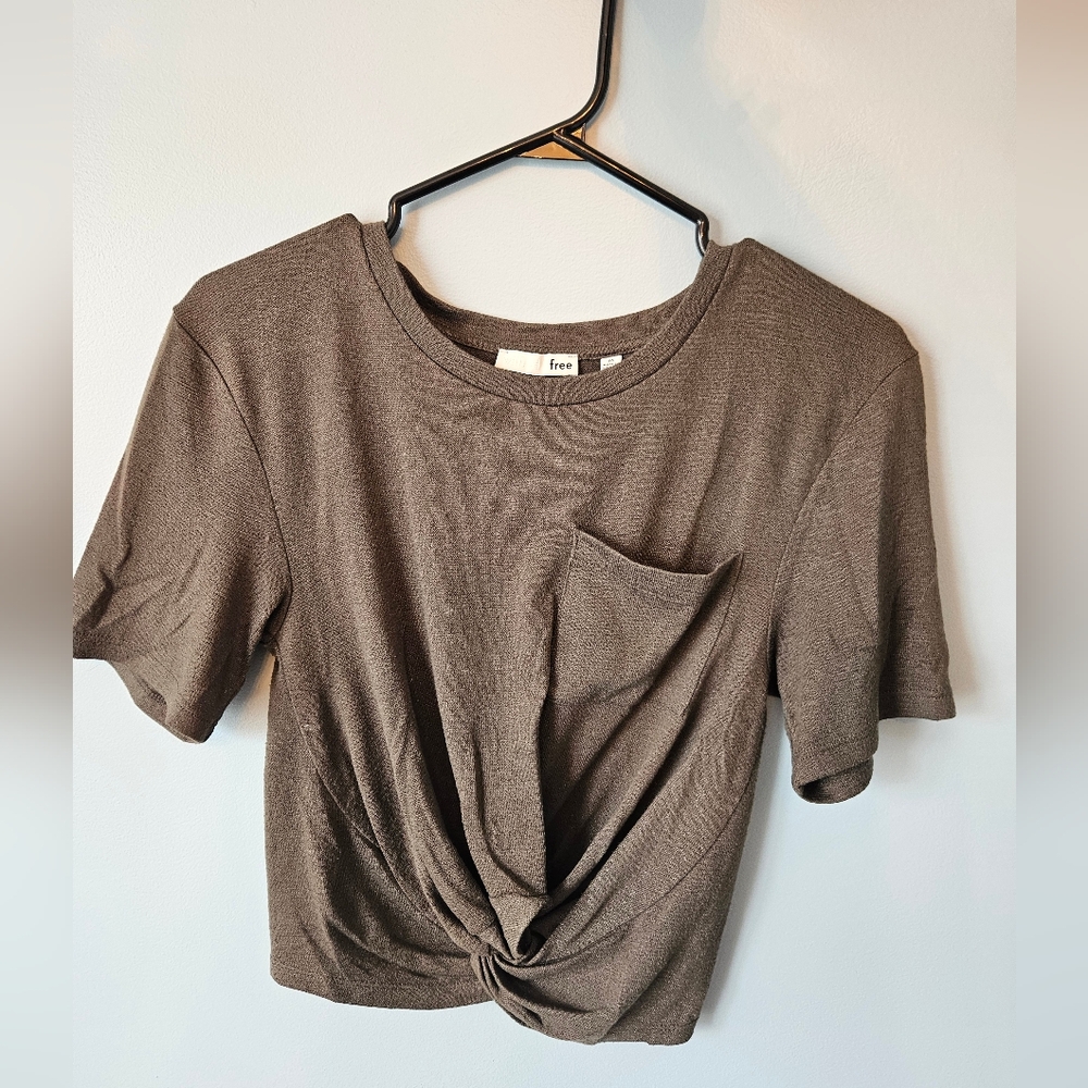 Wilfred Olive Knotted Front Crop T-Shirt